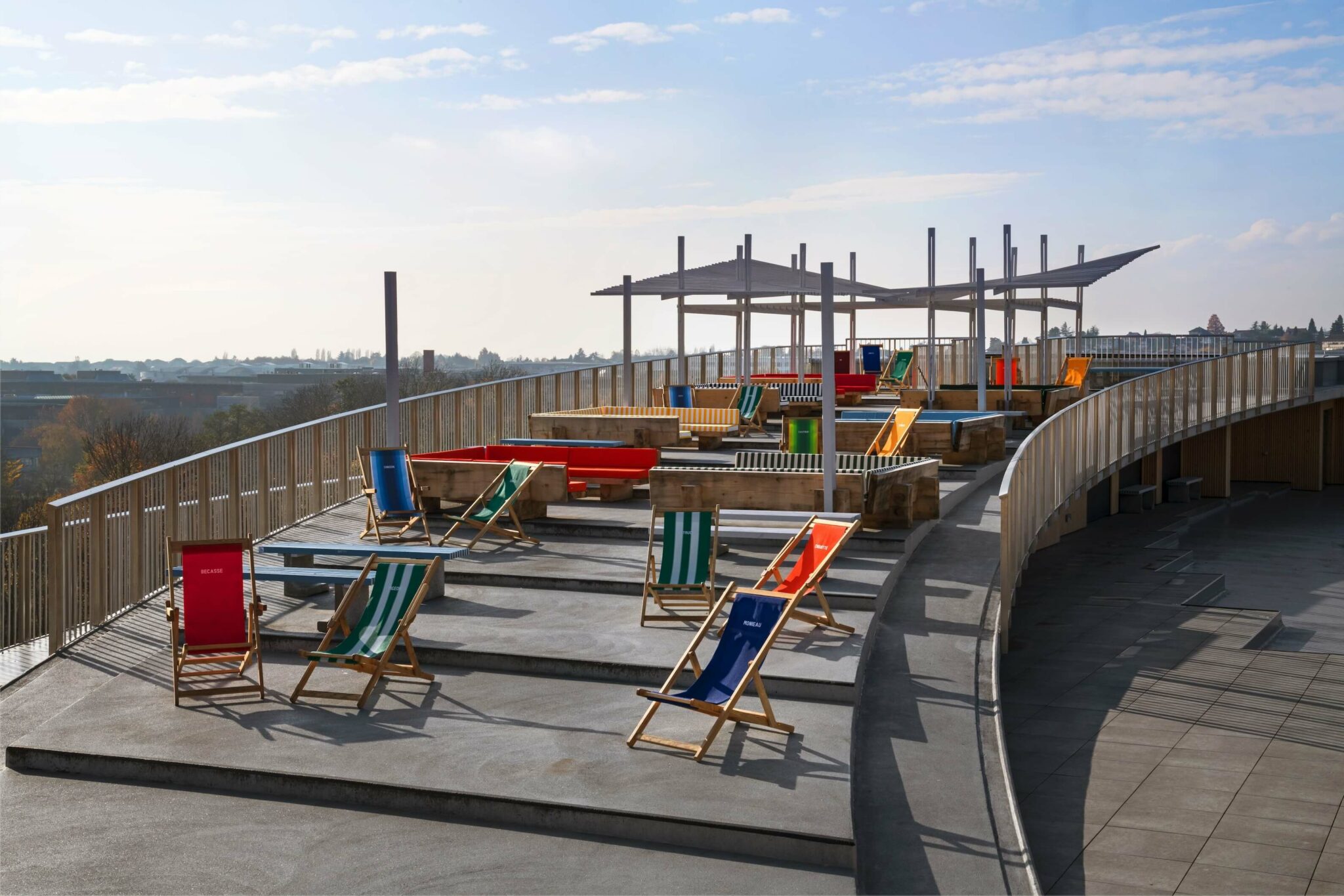 Social Gathering at Rooftop Bar Perchoir Lausanne