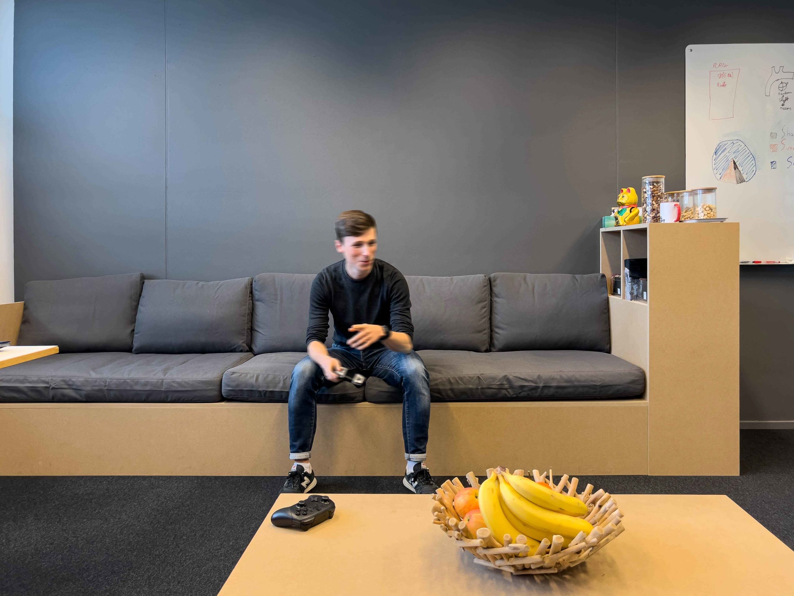 hoxar studio office interrior transformation startup epfl workspaces scaled